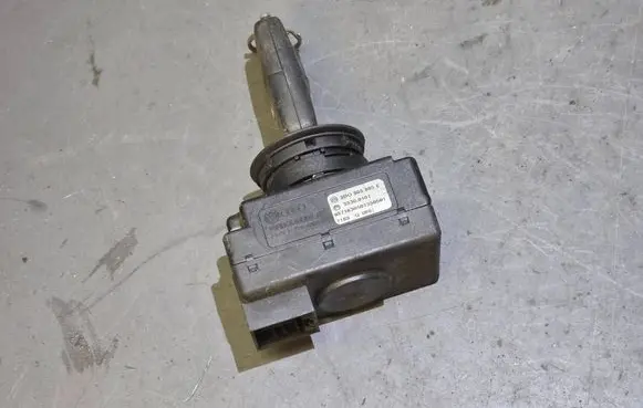 Audi A8 S8 D3 4E Ignition lock 3D0905865E 33300101 9371630501330501