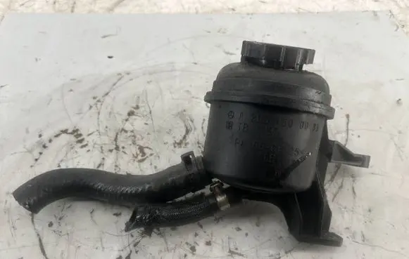Mercedes-Benz CLK A209 C209 Power steering fluid tank/reservoir A2034600083