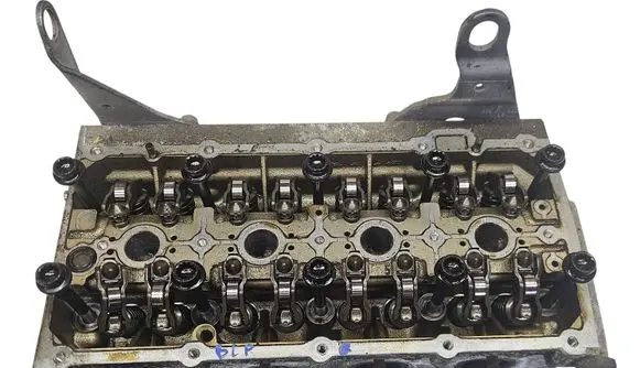 Volkswagen Golf V Engine head 03c103358s.4car