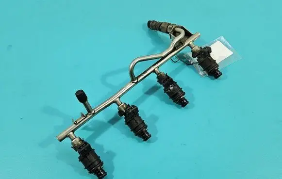 Opel Zafira A Fuel injector 90536149 IMPRK1492569