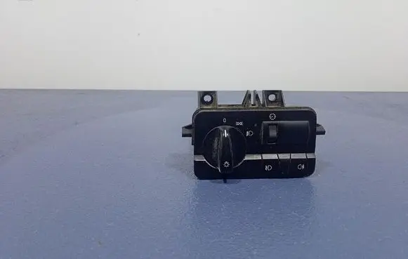 BMW X3 E83 Light switch 6925079