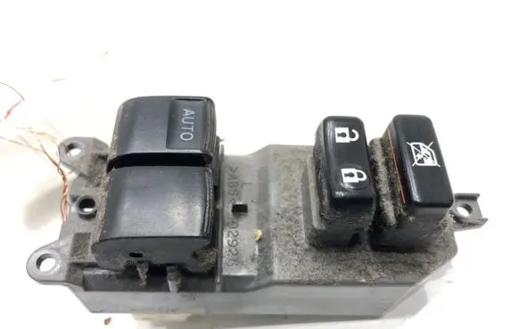 Toyota Auris E180 Electric window control switch 
