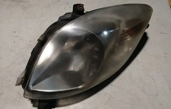 Toyota Yaris Headlight/headlamp 811100D120 89900736