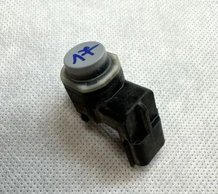 Renault Clio IV Parking PDC sensor 284420753R 303956 2605181229
