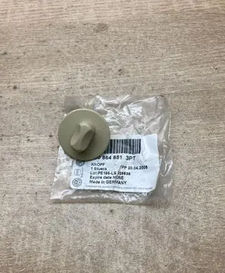 Volkswagen PASSAT B5.5 Floor mat clip fixing clamp 3D0864851