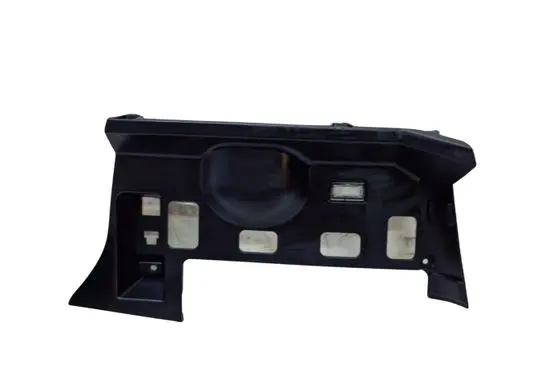 Foot area side trim
