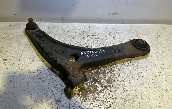 Mitsubishi Outlander Front lower control arm/wishbone