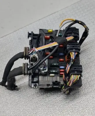 Citroen C3 Fuse module 9661707880