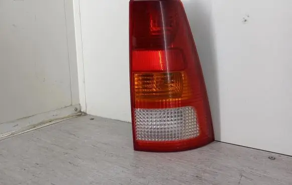 Ford Focus Rear/tail lights XS4X13N004LC
