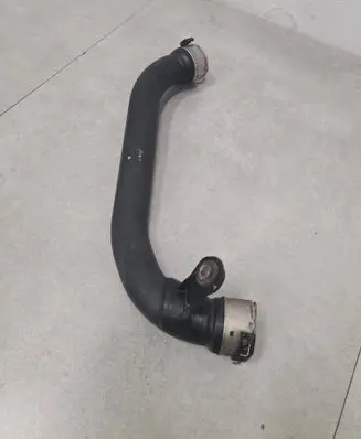 Intercooler hose/pipe