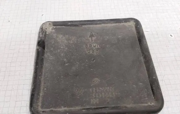 Volkswagen Transporter - Caravelle T5 Other body part 7H0805806A