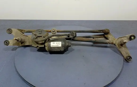 KIA Sorento Front wiper linkage and motor 98100-3E000