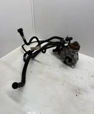 BMW 5 F10 F11 Fuel injection high pressure pump 7823463
