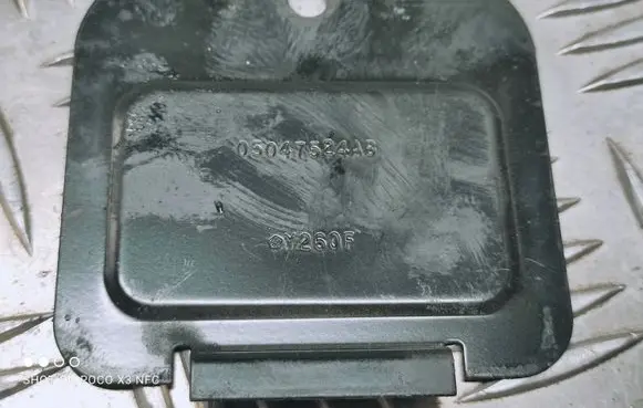 Jeep Cherokee other engine part 5047524AB