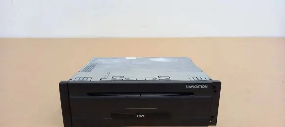 Navigation unit CD/DVD player