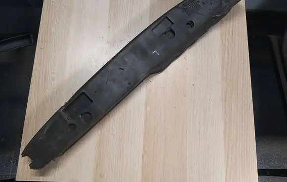 Audi A3 S3 8V Fender foam support/seal 8V0864235