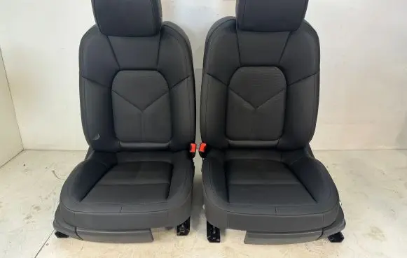 Porsche Macan (95B) Seat set 95B885259B