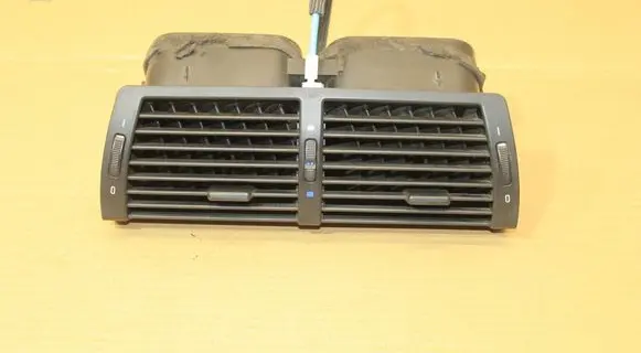 BMW X5 E53 Dash center air vent grill 8402221