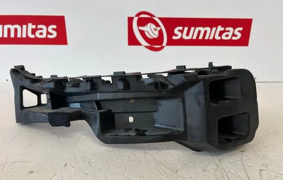 Porsche Cayenne (92A) Bumper support mounting bracket corner 7P5807393C