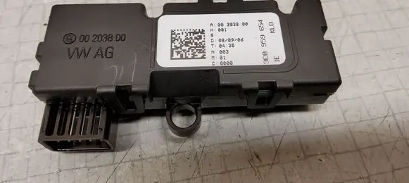 Volkswagen PASSAT B6 Steering angle sensor 3C0959654