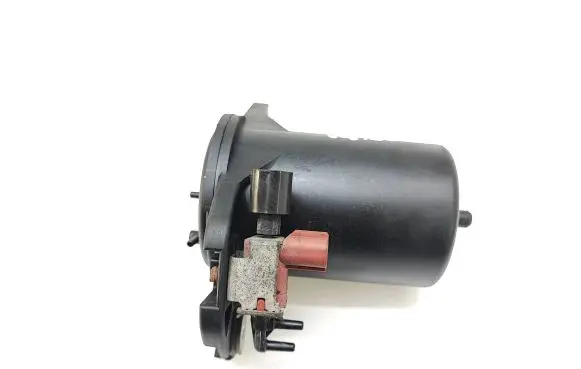 Vacuum air tank