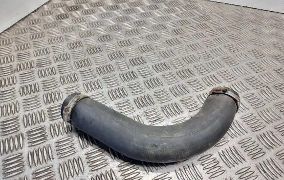 Ford C-MAX I Intercooler hose/pipe