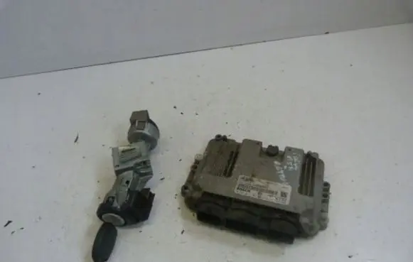 Ford Focus Engine ECU kit and lock set 0281011701