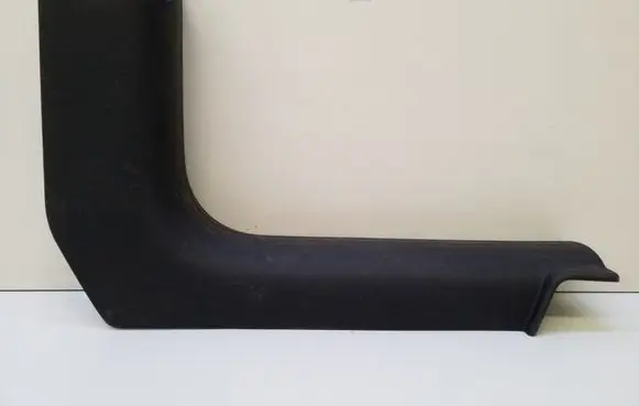 Jeep Cherokee Front door trim (molding) 1UD18DX9AC 1UD18TRMA