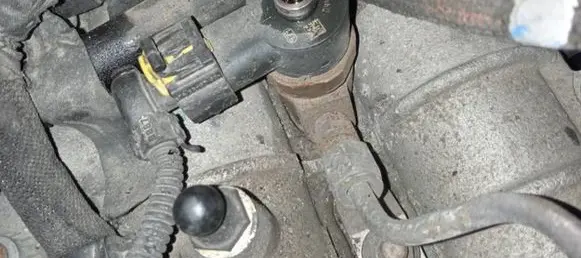 Alfa Romeo 159 Fuel injector 0445110243