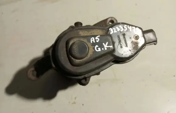 Audi A5 8T 8F Rear brake caliper 32335478