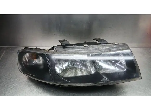 Seat Leon (1M) Front reflector 4451109R
