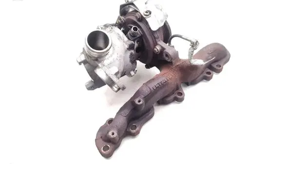 Volkswagen PASSAT B8 Turbo 04L253010T