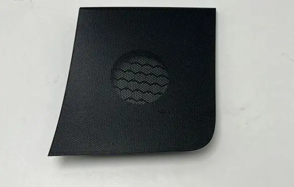 Side speaker trim/cover