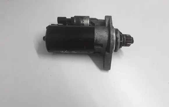 Volkswagen PASSAT B6 Starter motor 0AH911023A