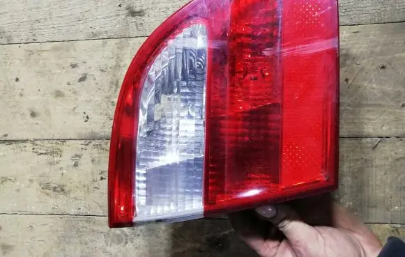 Mercedes-Benz E W211 Tailgate rear/tail lights A2118200777 379541