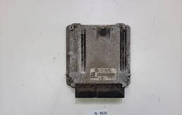 Volkswagen Touareg I Engine control unit/module 7L0907401