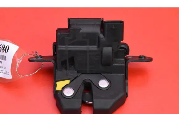 Jeep Renegade Tailgate/trunk/boot lock/catch/latch 52065353