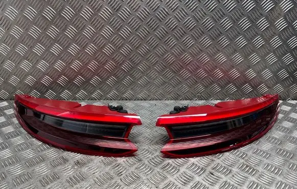 Porsche 911 991 Rear/tail lights set 991631973 991631974