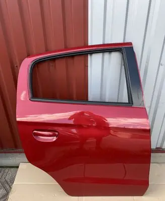 Mitsubishi Space Star Rear door