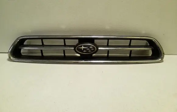 Subaru Legacy Front bumper upper radiator grill