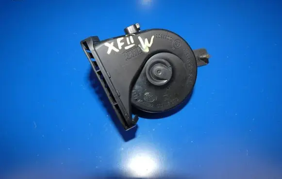 Jaguar XF X260 Horn signal GX7313801AA 2L13012017 0327A13