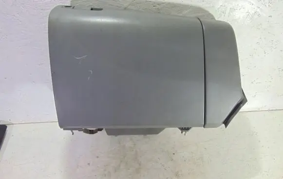 Mazda 3 I Glove box set 
