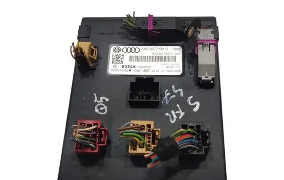 Audi Q5 SQ5 8R Comfort/convenience module 8K0907063N