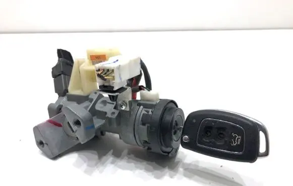 Hyundai Santa Fe Ignition lock ZDC2