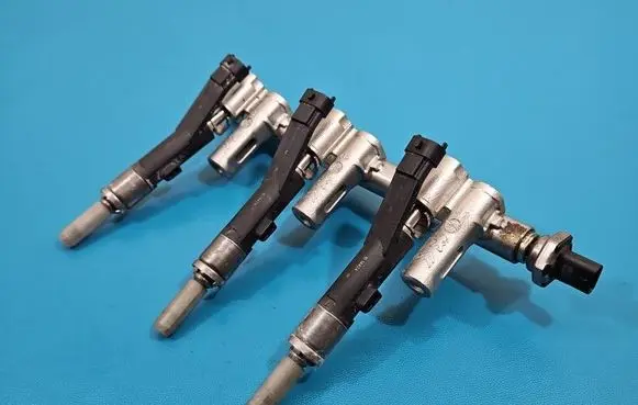 Opel Grandland X Fuel injector 9822715980 IMPRK1545516