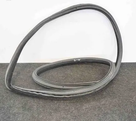 BMW 4 F36 Gran coupe Rubber seal rear door 7401893