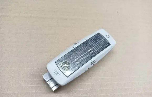 Skoda Fabia Mk3 (NJ) Rear seat light 5N0947291D 20160623083015