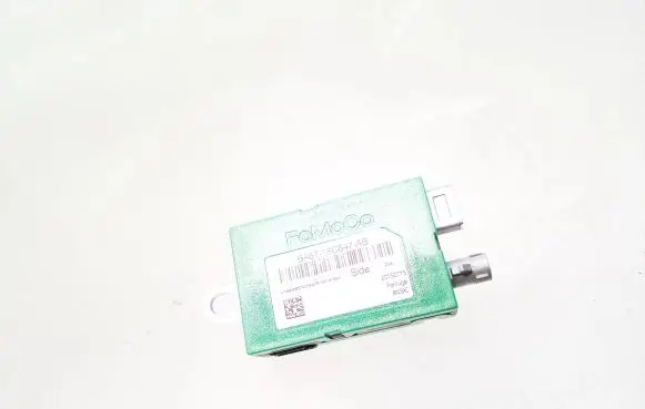 Ford Fiesta Aerial antenna amplifier BA6T18C847AB
