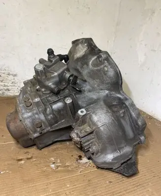 Opel Combo C Manual 5 speed gearbox 643958655 R90400206 55352935