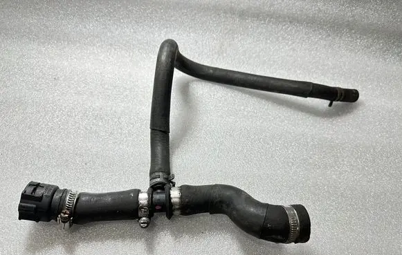 Audi A8 S8 D2 4D Engine coolant pipe/hose 4D0121123B 057121087